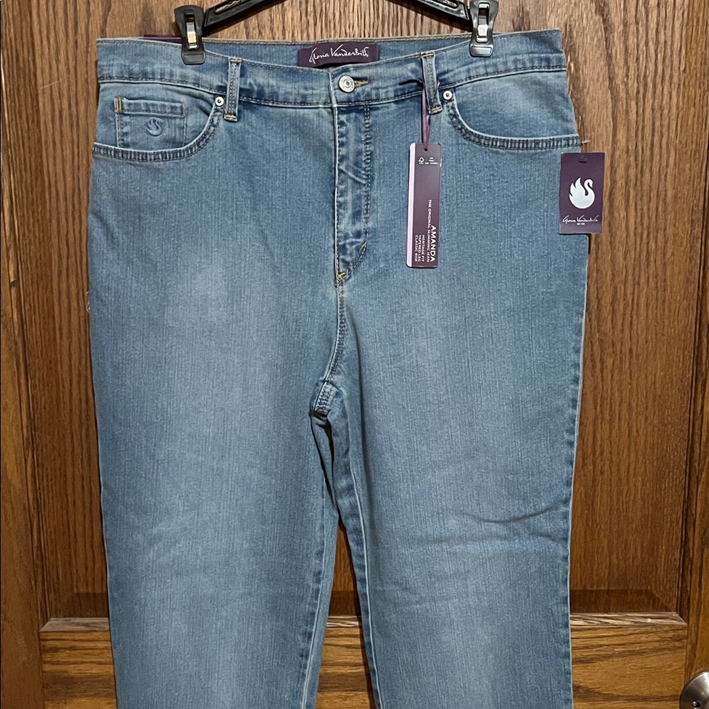 Gloria Vanderbilt Light Blue Relaxed Jeans